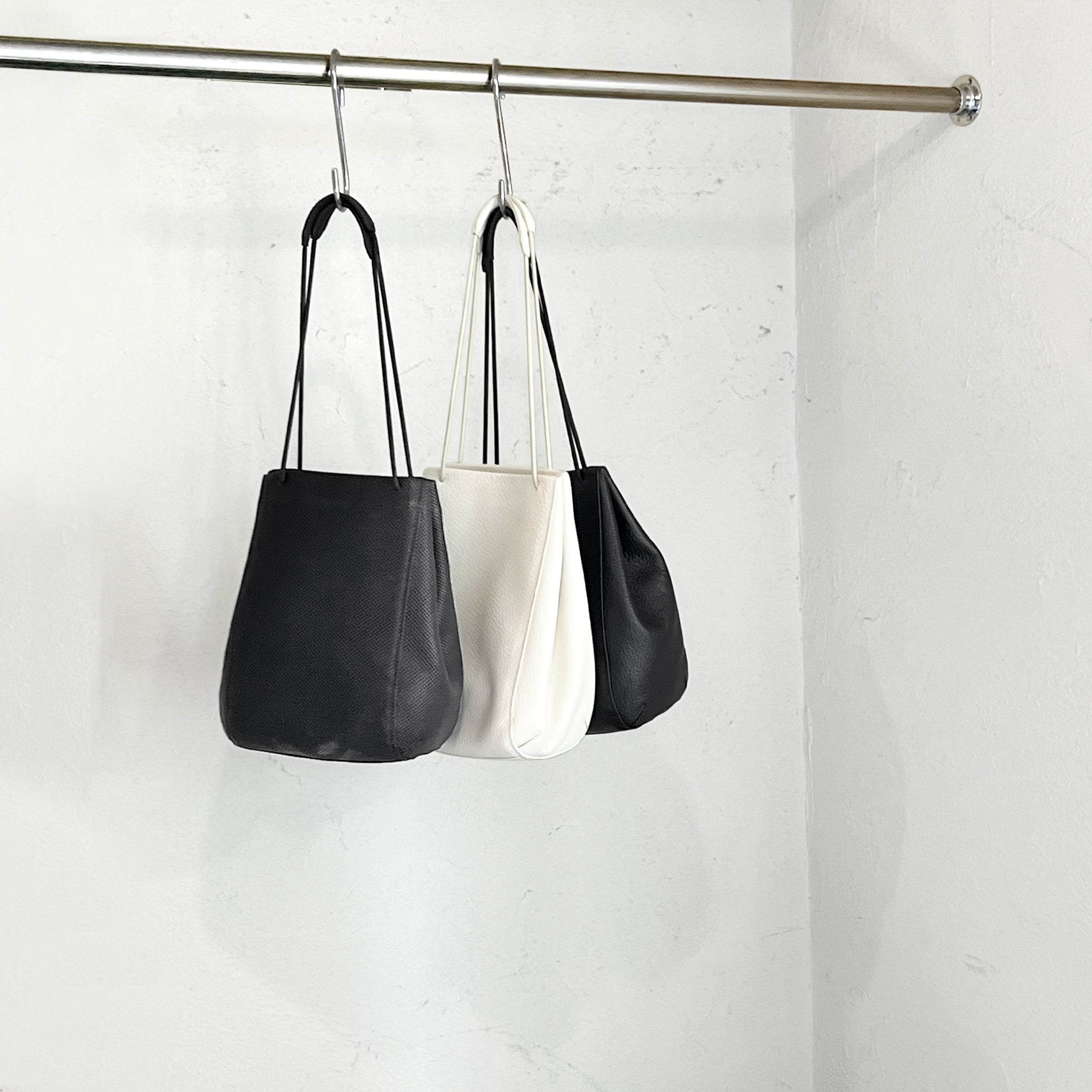 DRAWSTRING BAG (dots)｜HANDLE POUCH｜2WAY